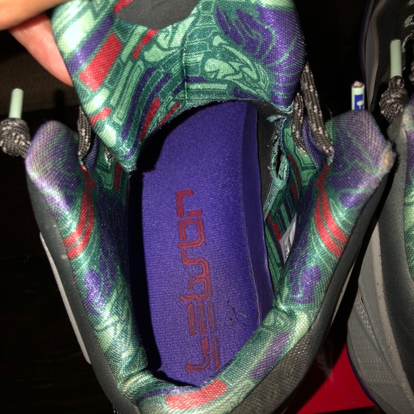 Lebron 11 Terra-cotta Warriors Sz12.5. 9, 10,